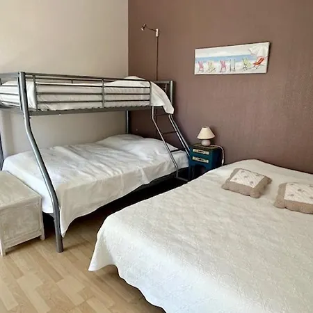 Charmante A Royan/pontaillac Proche Et Commerces Avec Parking Prive - Fr-1-494-147 Ferienhaus Royan