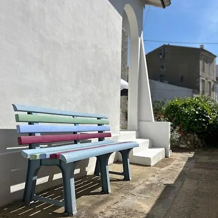 Charmante A Royan/pontaillac Proche Et Commerces Avec Parking Prive - Fr-1-494-147 *