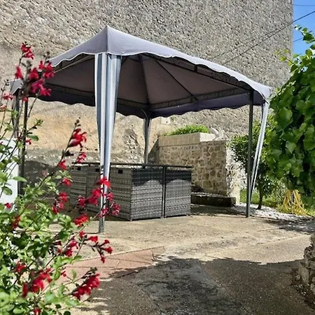 Ferienhaus Charmante A Royan/pontaillac Proche Et Commerces Avec Parking Prive - Fr-1-494-147 *