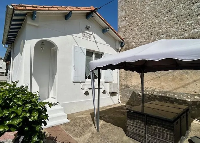 Charmante A Royan/pontaillac Proche Et Commerces Avec Parking Prive - Fr-1-494-147