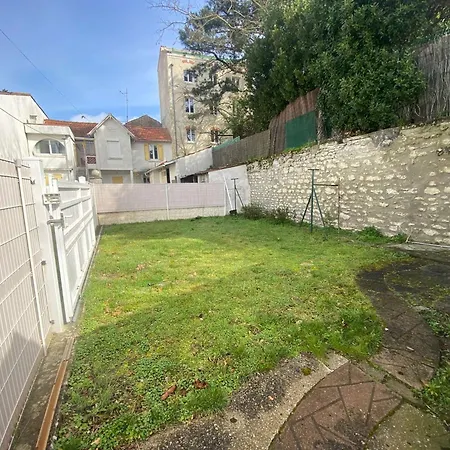 Holiday home Charmante A Royan/pontaillac Proche Et Commerces Avec Parking Prive - Fr-1-494-147