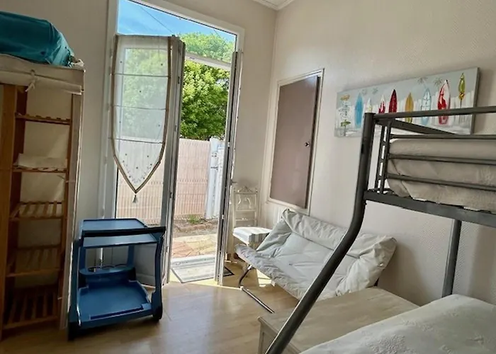 Holiday home Charmante A Royan/pontaillac Proche Et Commerces Avec Parking Prive - Fr-1-494-147 *