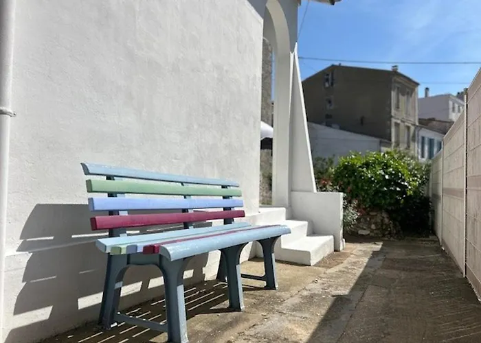 Charmante A Royan/pontaillac Proche Et Commerces Avec Parking Prive - Fr-1-494-147 *